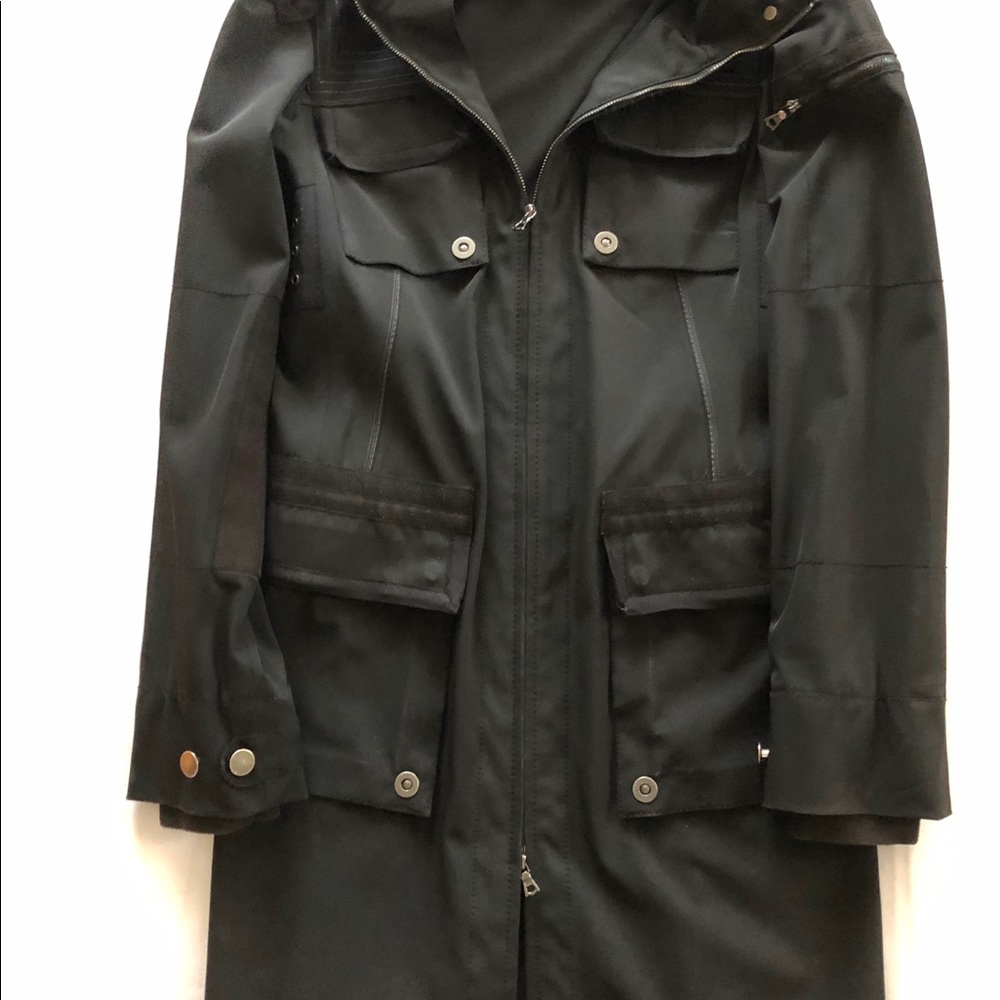 Women’s SLEEK Elie Tahari Black! Size S